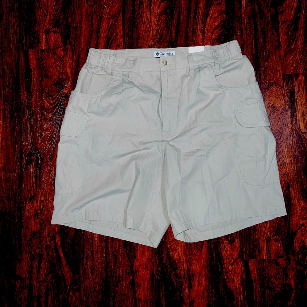 Columbia cargo shorts size 38